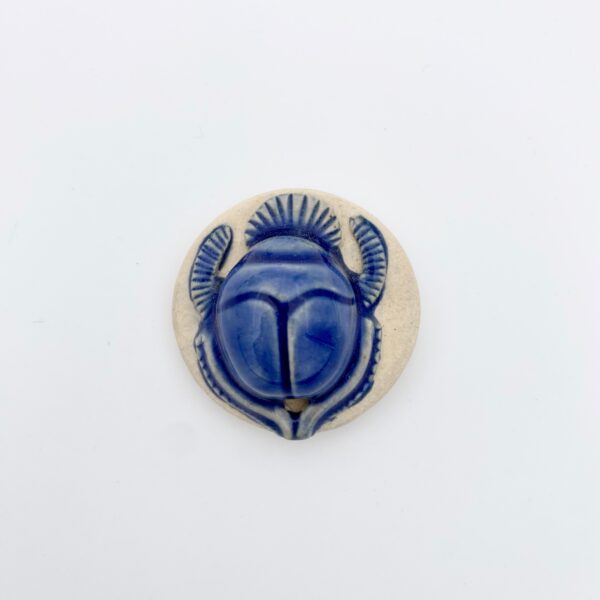 Amulette scarabée bleu
