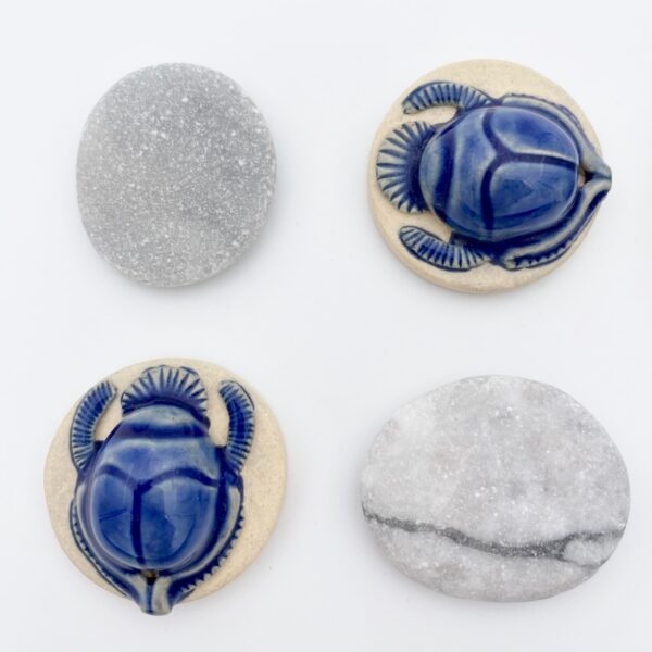 Amulette scarabée bleu